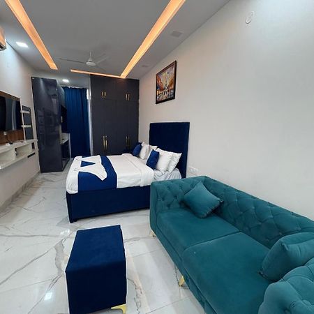 Pacific Inn Eco Central Gurgaon Eksteriør bilde