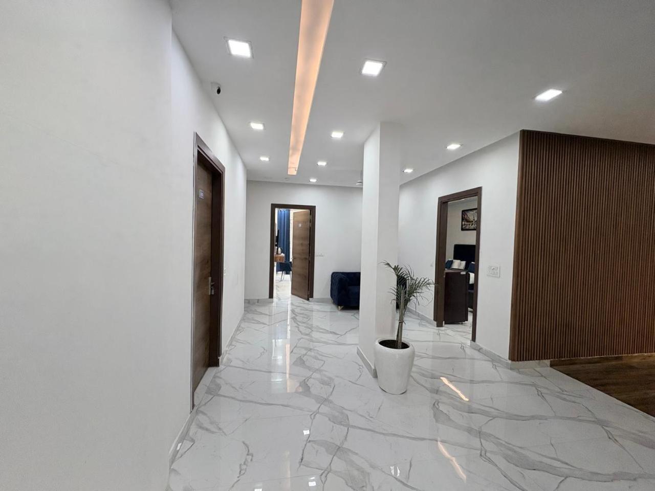 Pacific Inn Eco Central Gurgaon Eksteriør bilde