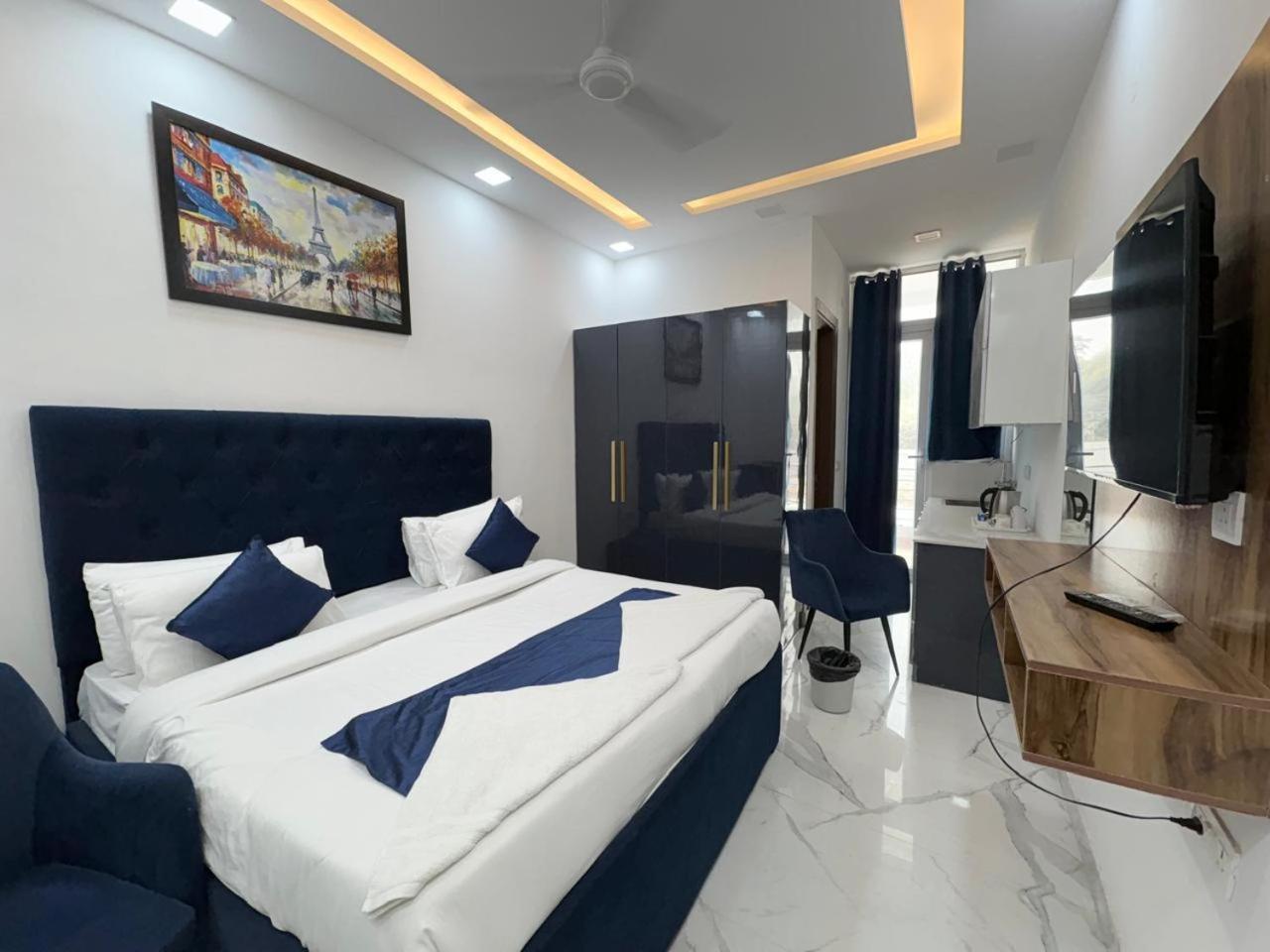 Pacific Inn Eco Central Gurgaon Eksteriør bilde