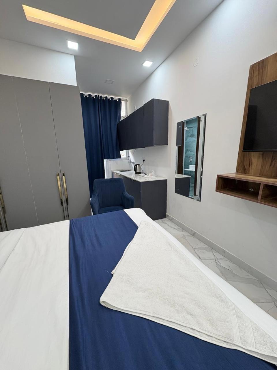 Pacific Inn Eco Central Gurgaon Eksteriør bilde