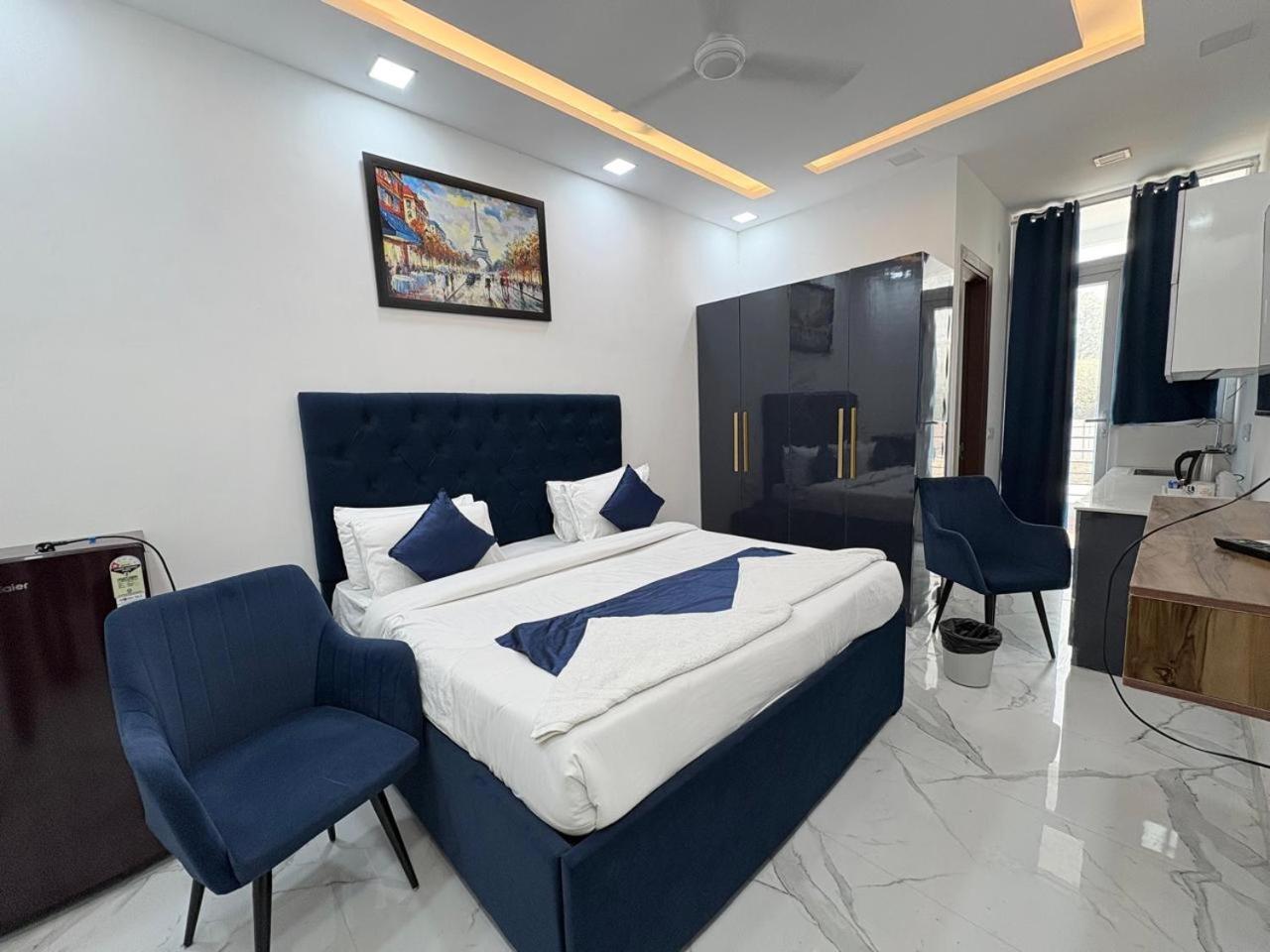 Pacific Inn Eco Central Gurgaon Eksteriør bilde