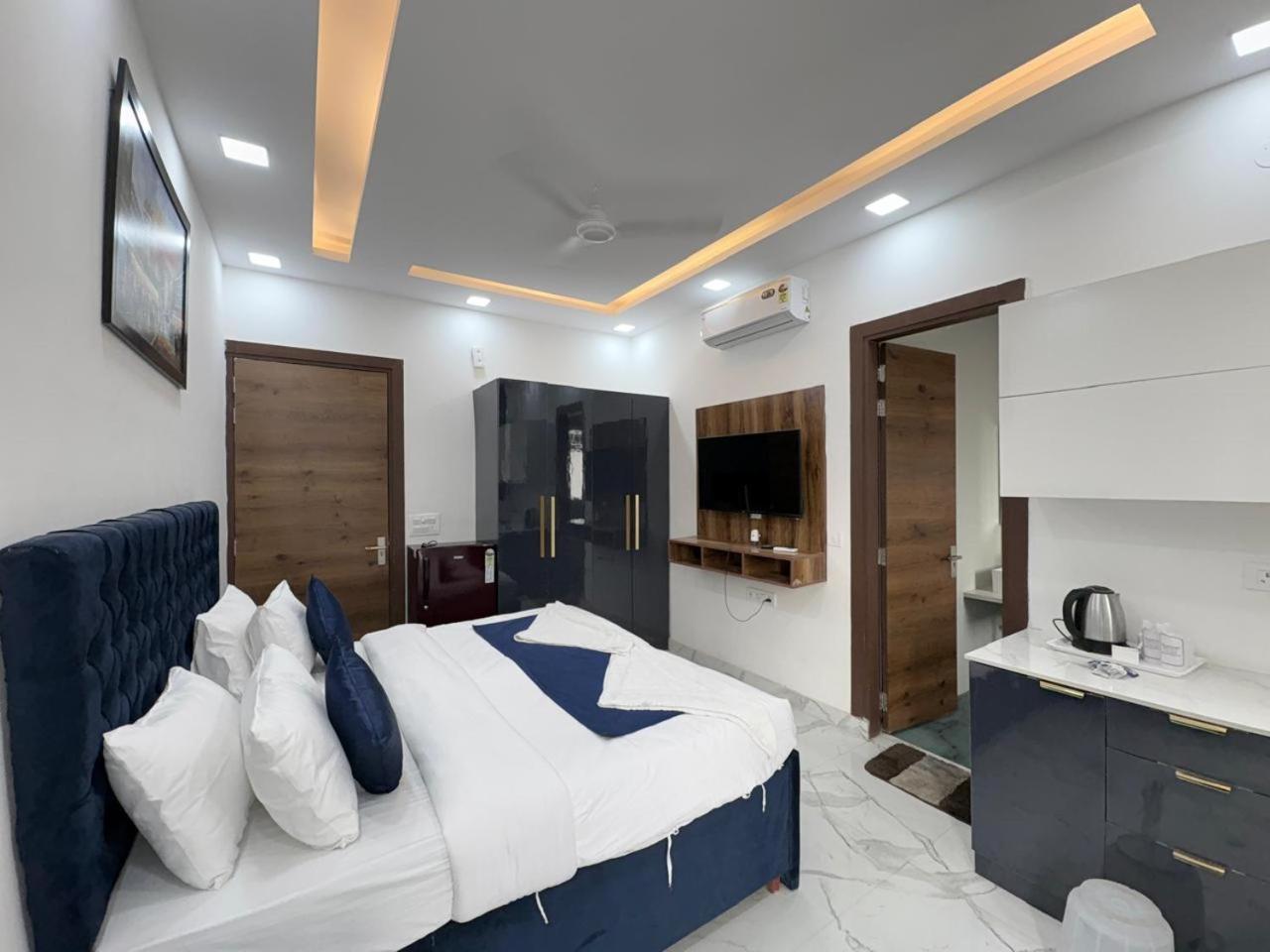 Pacific Inn Eco Central Gurgaon Eksteriør bilde