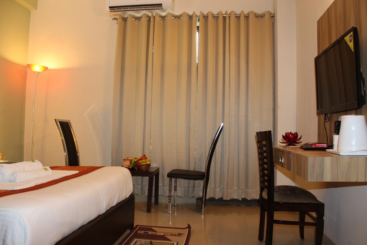 Pacific Inn Eco Central Gurgaon Eksteriør bilde
