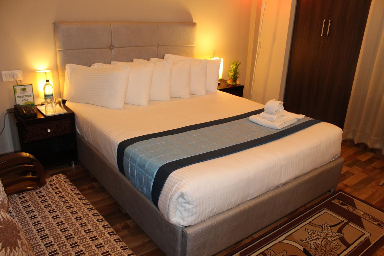 Pacific Inn Eco Central Gurgaon Eksteriør bilde