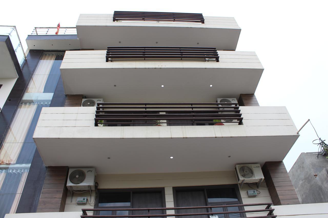 Pacific Inn Eco Central Gurgaon Eksteriør bilde